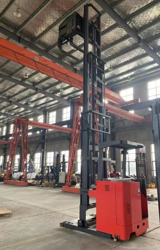 Narrow Channels 3 Way Electric Stacker Versatile Material Handling Solution