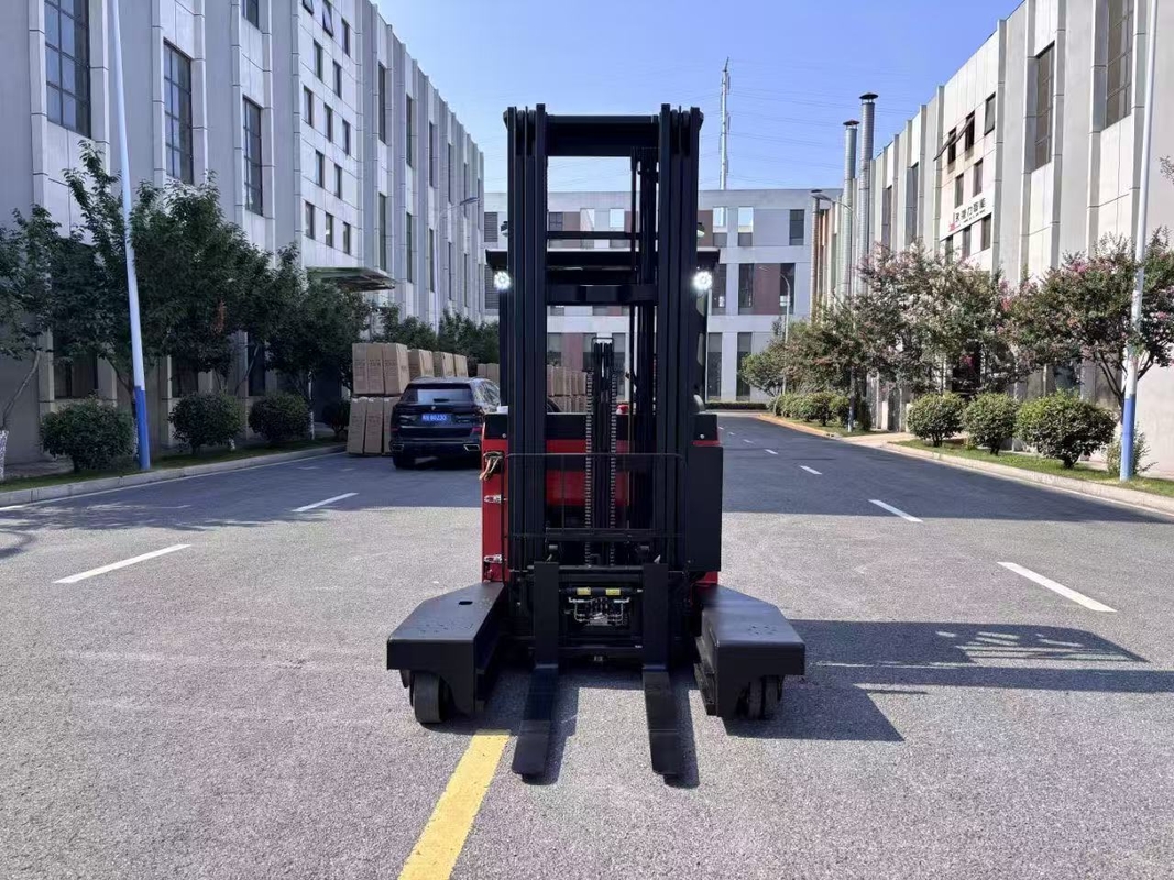 Lithium B attery 51.2V 400AH Four Direction Reach Forklift Truck Steaker Load Capacity 2000 Kg 2 Tons 